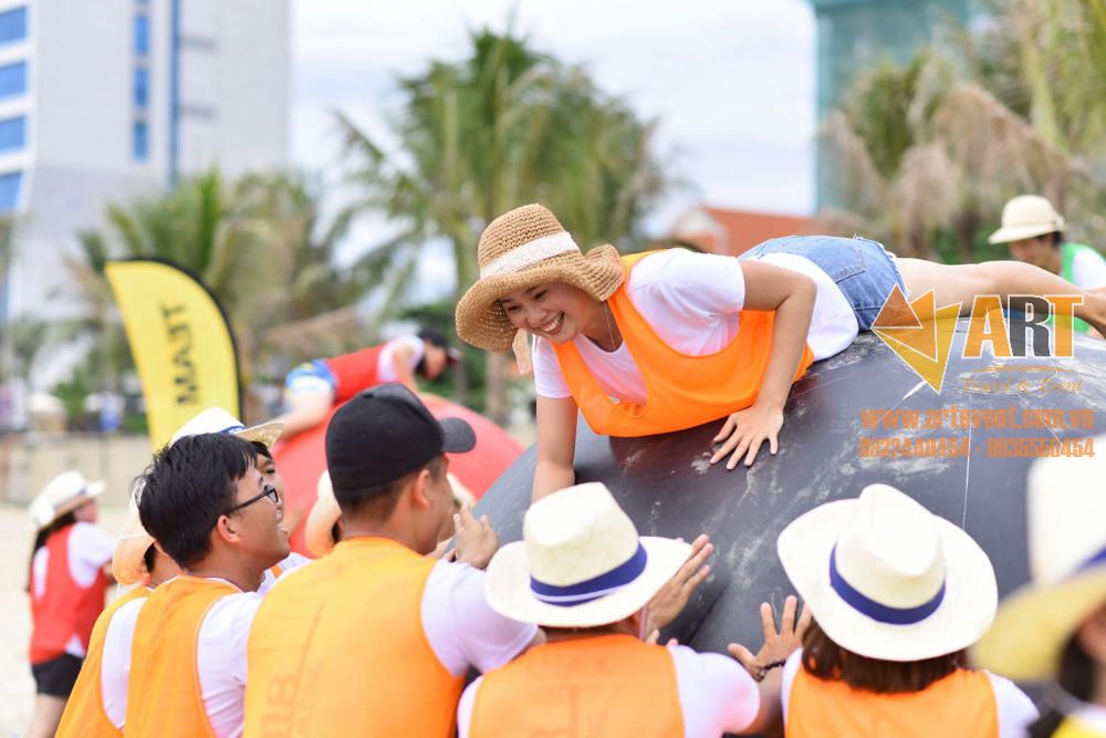 Teambuilding tại biển Mỹ Khê Đà Nẵng 