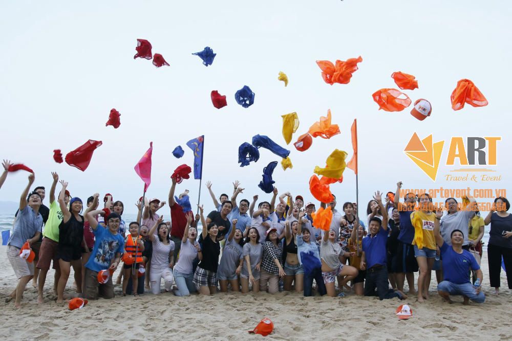 Teambuilding tổ chức tại bãi biển Mỹ Khê - Samsung Company 12.4