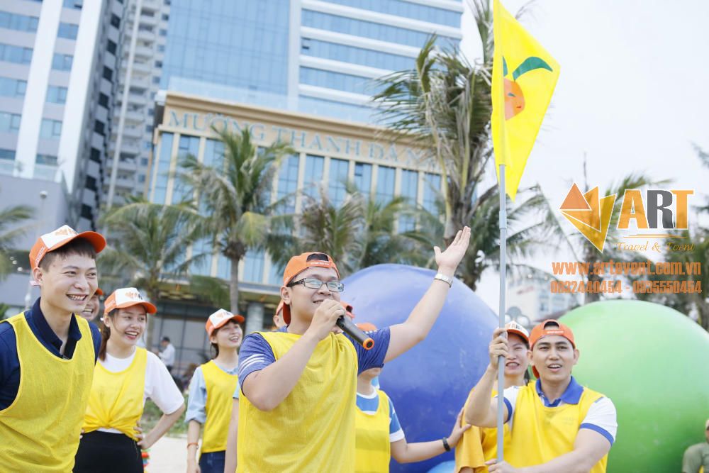 Teambuilding tổ chức tại bãi biển Mỹ Khê - Samsung Company 12.4