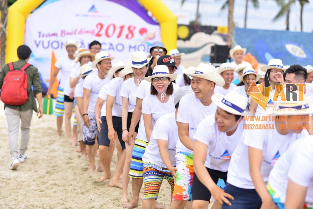 Teambuilding tại biển Mỹ Khê Đà Nẵng 