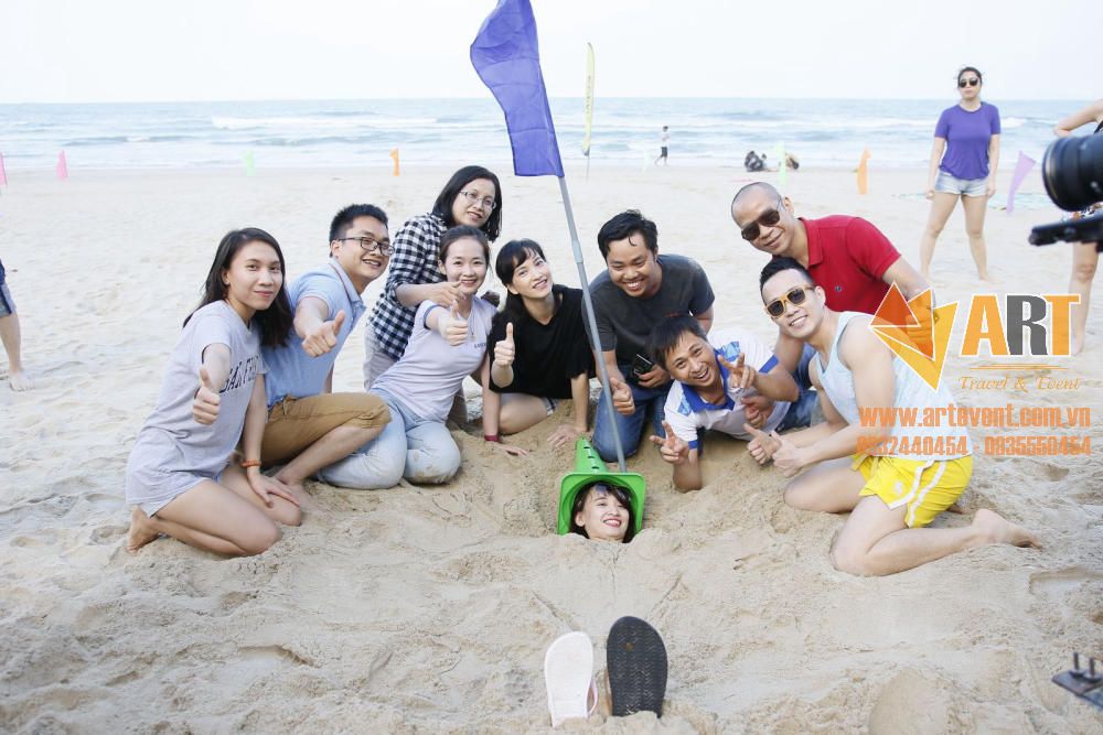 Teambuilding tổ chức tại bãi biển Mỹ Khê - Samsung Company 12.4