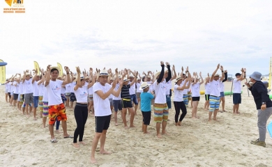 Tổ Chức Team Building